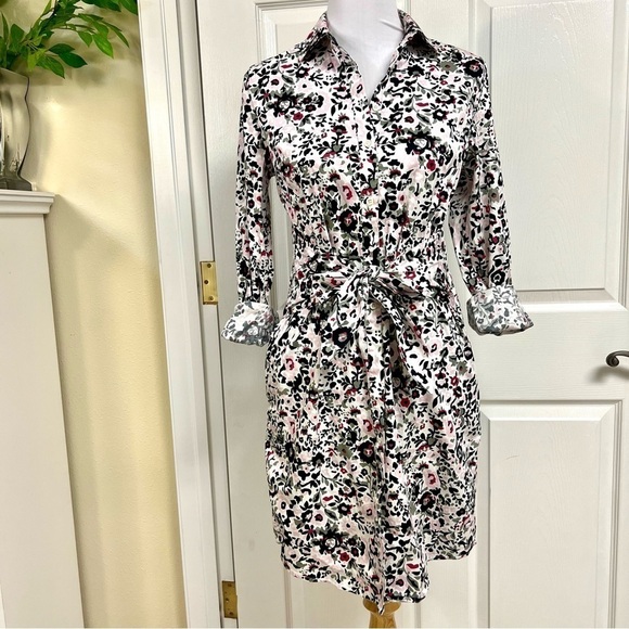 UNTUCKit Dresses & Skirts - UNTUCKit Lisa Stretch Cotton floral Shirt Dress Size 4 Tie Waist Cocktail pocket